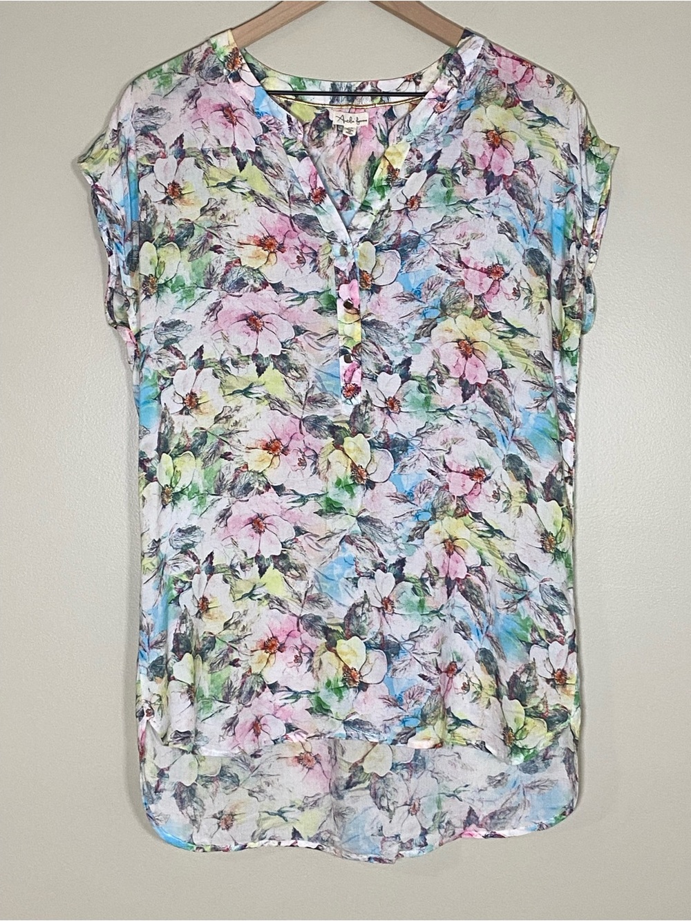 Floral Short Sleeve Blouse Top Medium High Low V-Neck Pastel Boho Fairycore - Picture 1 of 15